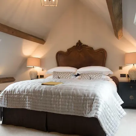 特拉多克乡村别墅 *